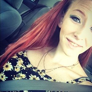 Meet your Posher, April